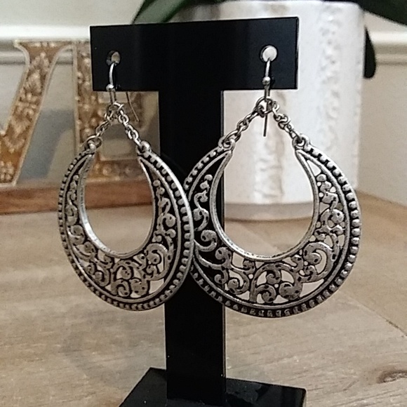 NWOT Boho Carved Earring Pendant Hoops - Picture 12 of 17